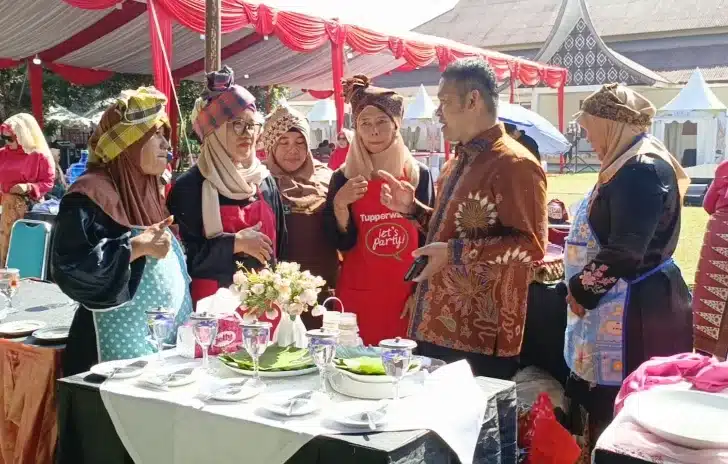 Erianto Gelar Padang Gastronomi Fest Malamang dan Food Festival, Angkat Tradisi Kuliner Minangkabau 2 Padang Gastronomi Fest Malamang dan Food Festival dijadwalkan berlangsung selama dua hari, yakni pada 29 hingga 30 Agustus 2026.