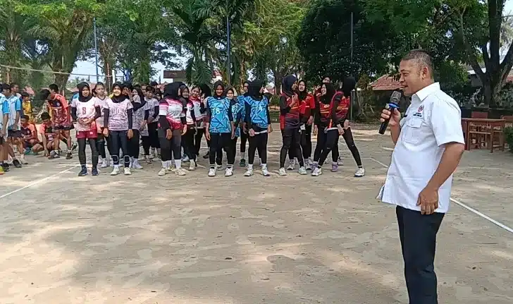 Turnamen Bola Voli Antar Kelurahan se-Kuranji Jadi Langkah Seleksi Atlet Hadapi Kompetisi Tingkat Kota 2 Ketua Umum KONI Kota Padang Erianto