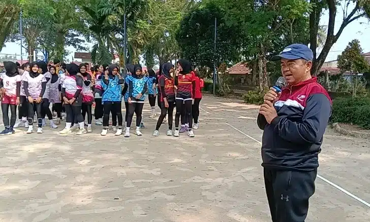 Turnamen Bola Voli Antar Kelurahan se-Kuranji Jadi Langkah Seleksi Atlet Hadapi Kompetisi Tingkat Kota 1 Anggota DPRD Kota Padang H. Iskandar, M.HI.