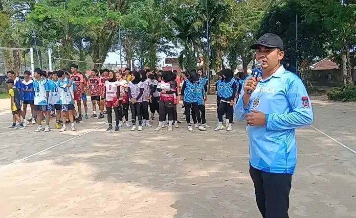 Turnamen Bola Voli Antar Kelurahan se-Kuranji Jadi Langkah Seleksi Atlet Hadapi Kompetisi Tingkat Kota 3 Camat Kuranji Rozaldi Rosman, S.S.T.P., M.Si