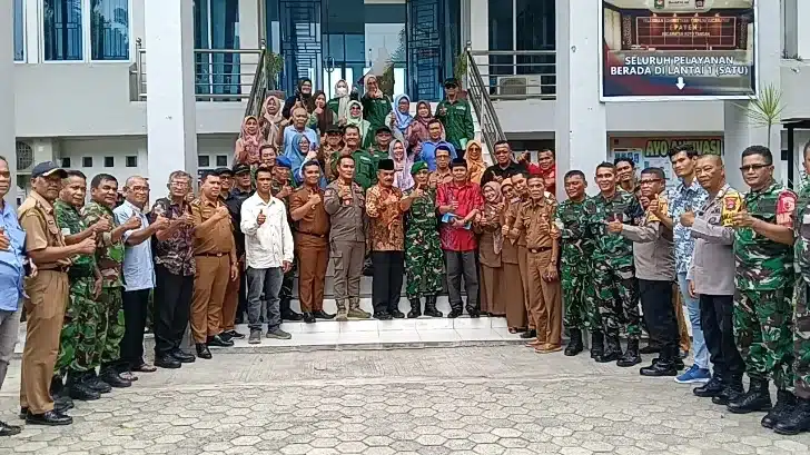 Dubalang Koto Tangah Diperkuat, Irwan Basir Tegaskan Mendukung Progul Wali Kota Padang 2 Penguatan dubalang tersebut mengemuka dalam kegiatan yang mengusung tema “Kita Wujudkan Kondisi yang Aman, Tertib dan Tentram Bersama Dubalang sebagai Parik Paga Nagari”. Kegiatan berlangsung di Aula Kantor Camat Koto Tangah, Kota Padang, Senin (21/9/2026) pagi.