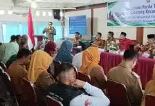 Dubalang Didorong Aktif Jaga Ketenteraman, Pemko Padang Tekankan Deteksi Dini Kepala Satuan Polisi Pamong Praja (Satpol PP) Kota Padang, Chandra Eka Putra, S.IP., M.Si., menjelaskan pentingnya pemahaman masyarakat terhadap Peraturan Daerah (Perda) Kota Padang Nomor 1 Tahun 2025 tentang Ketenteraman dan Ketertiban Umum (Trantibum).