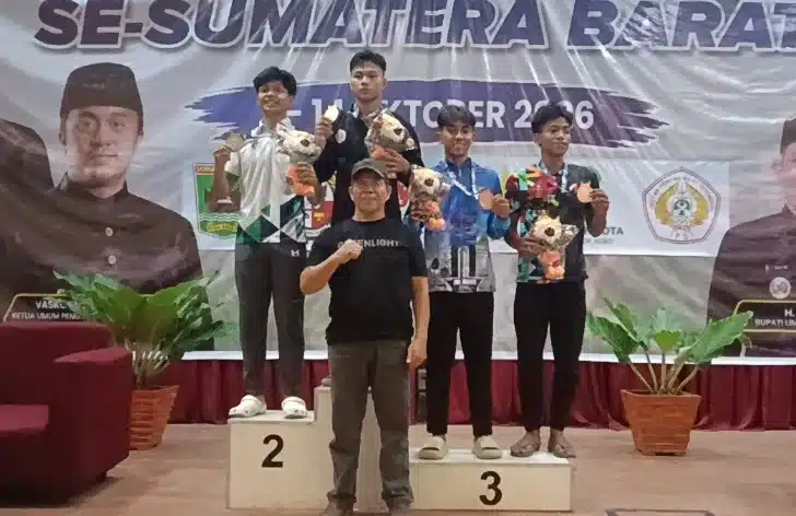 Kontingen Ikatan Pencak Silat Indonesia (IPSI) Kota Padang tampil sebagai juara umum cabang olahraga pencak silat pada Pekan Olahraga Provinsi (Porprov) XVI Sumatera Barat 2026.